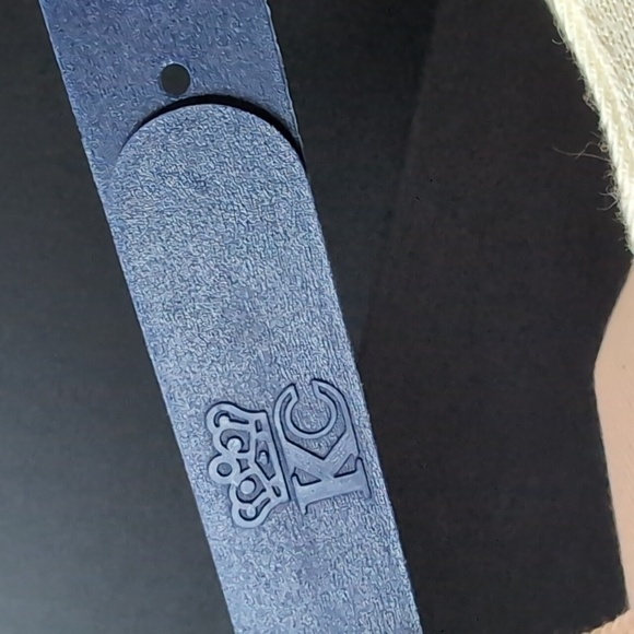 Vintage KC Farnam Men's Blue/Off-White Snapback Trucker Hat. - Picture 8 of 9